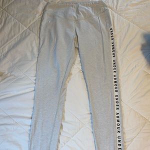 Under Armor off white colored athletic leggings.